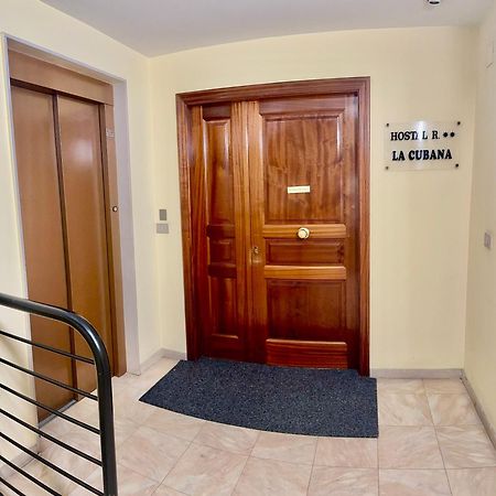 Hostal La Cubana O Carballiño Esterno foto