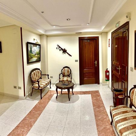 Hostal La Cubana O Carballiño Esterno foto